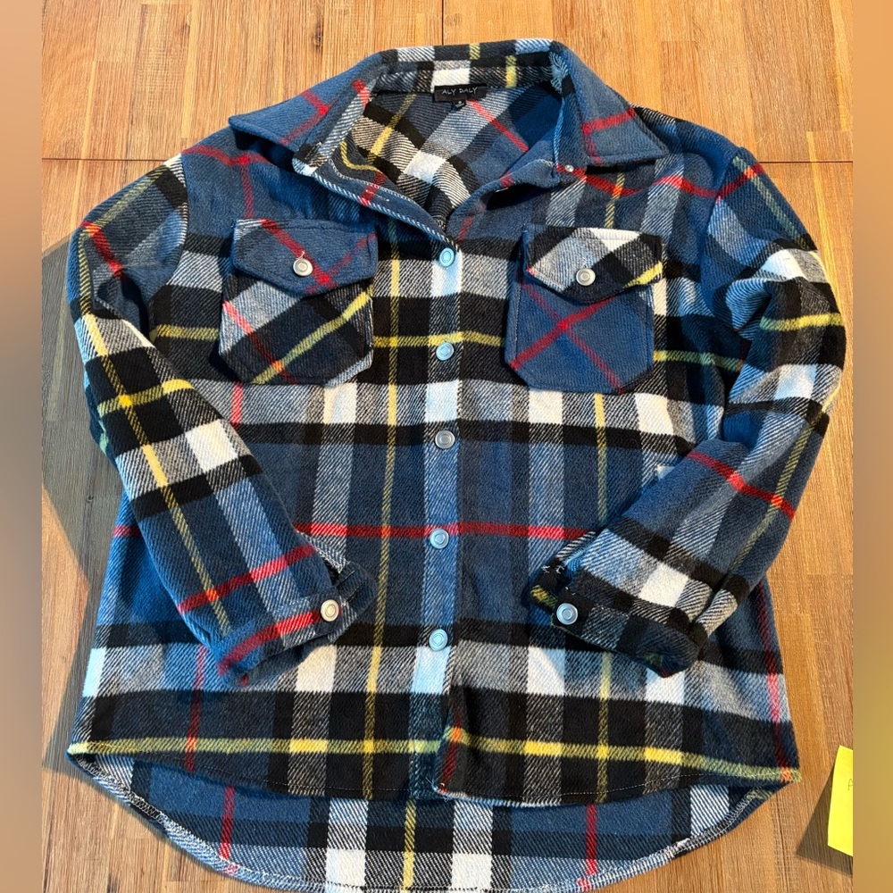Women’s Aly Daly button up Flannel size S multi color